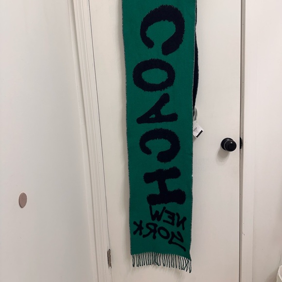Coach Graffiti New York Scarf |Wool and Cashmere| NWT - Picture 3 of 7